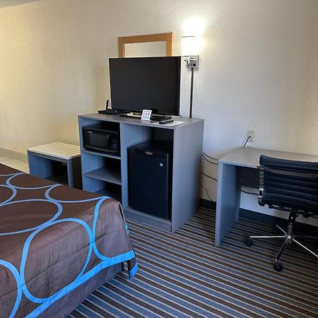 Super 8 By Wyndham Columbia Clark Lane Otel Dış mekan fotoğraf
