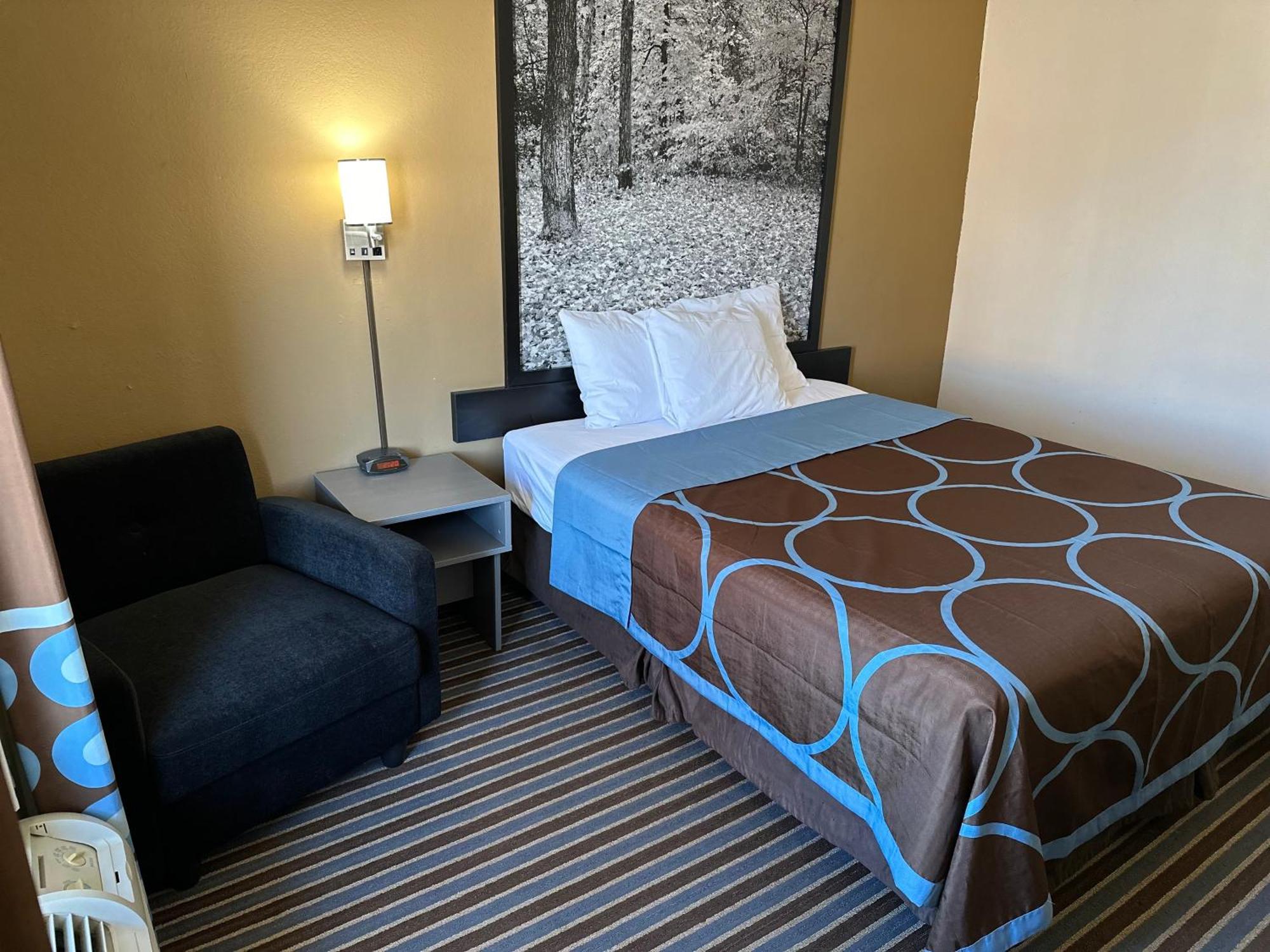 Super 8 By Wyndham Columbia Clark Lane Otel Dış mekan fotoğraf