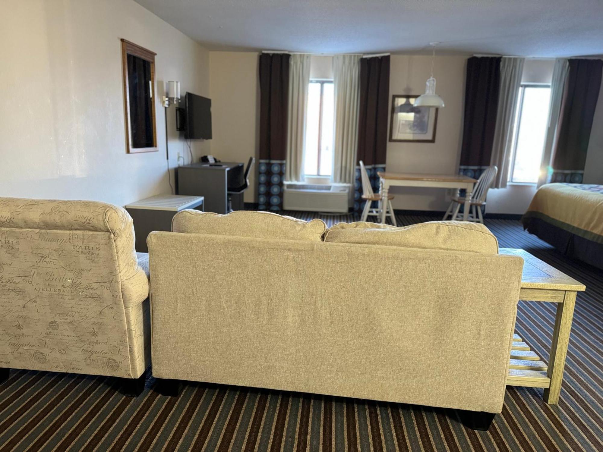 Super 8 By Wyndham Columbia Clark Lane Otel Dış mekan fotoğraf
