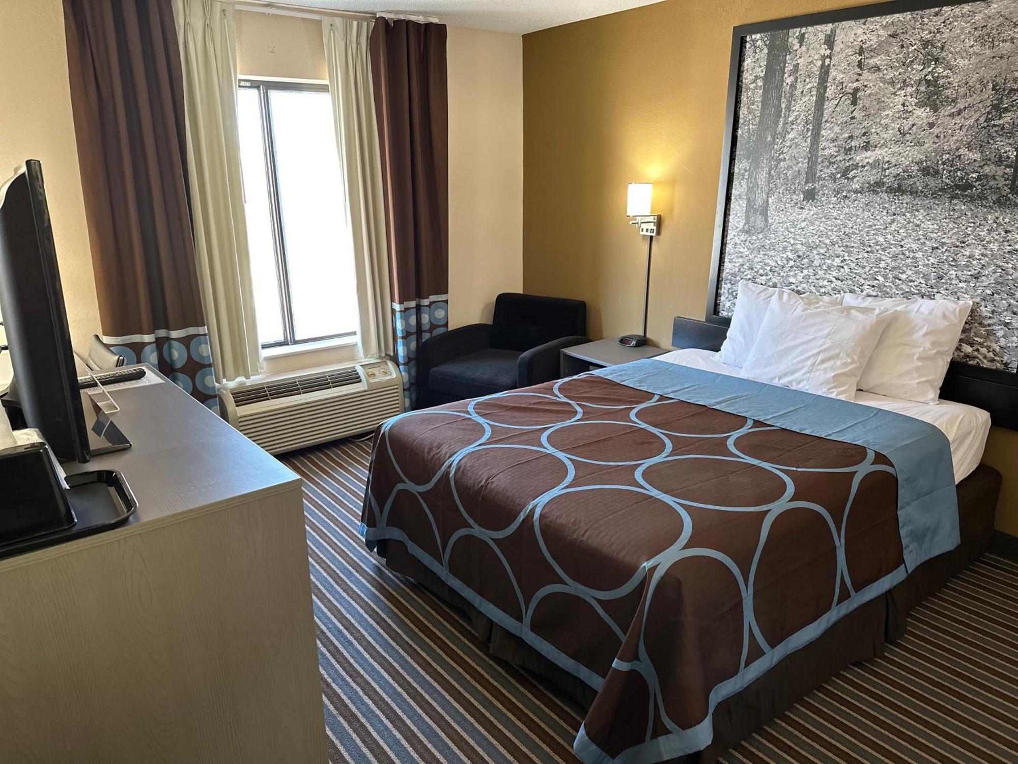 Super 8 By Wyndham Columbia Clark Lane Otel Dış mekan fotoğraf