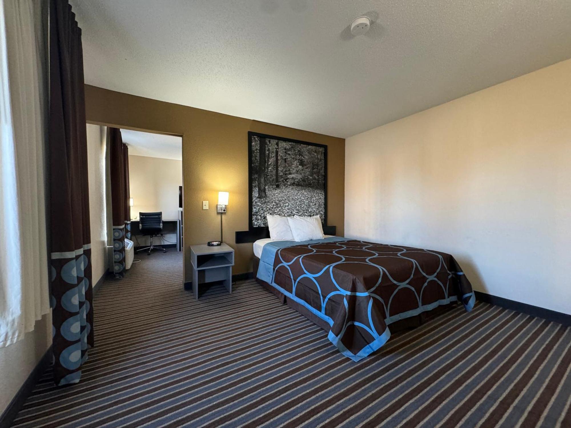 Super 8 By Wyndham Columbia Clark Lane Otel Dış mekan fotoğraf