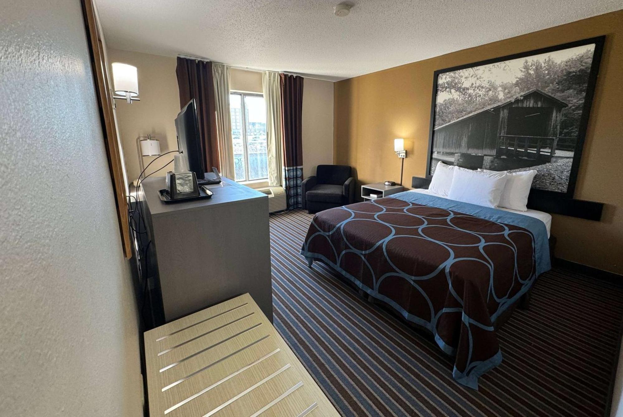 Super 8 By Wyndham Columbia Clark Lane Otel Dış mekan fotoğraf