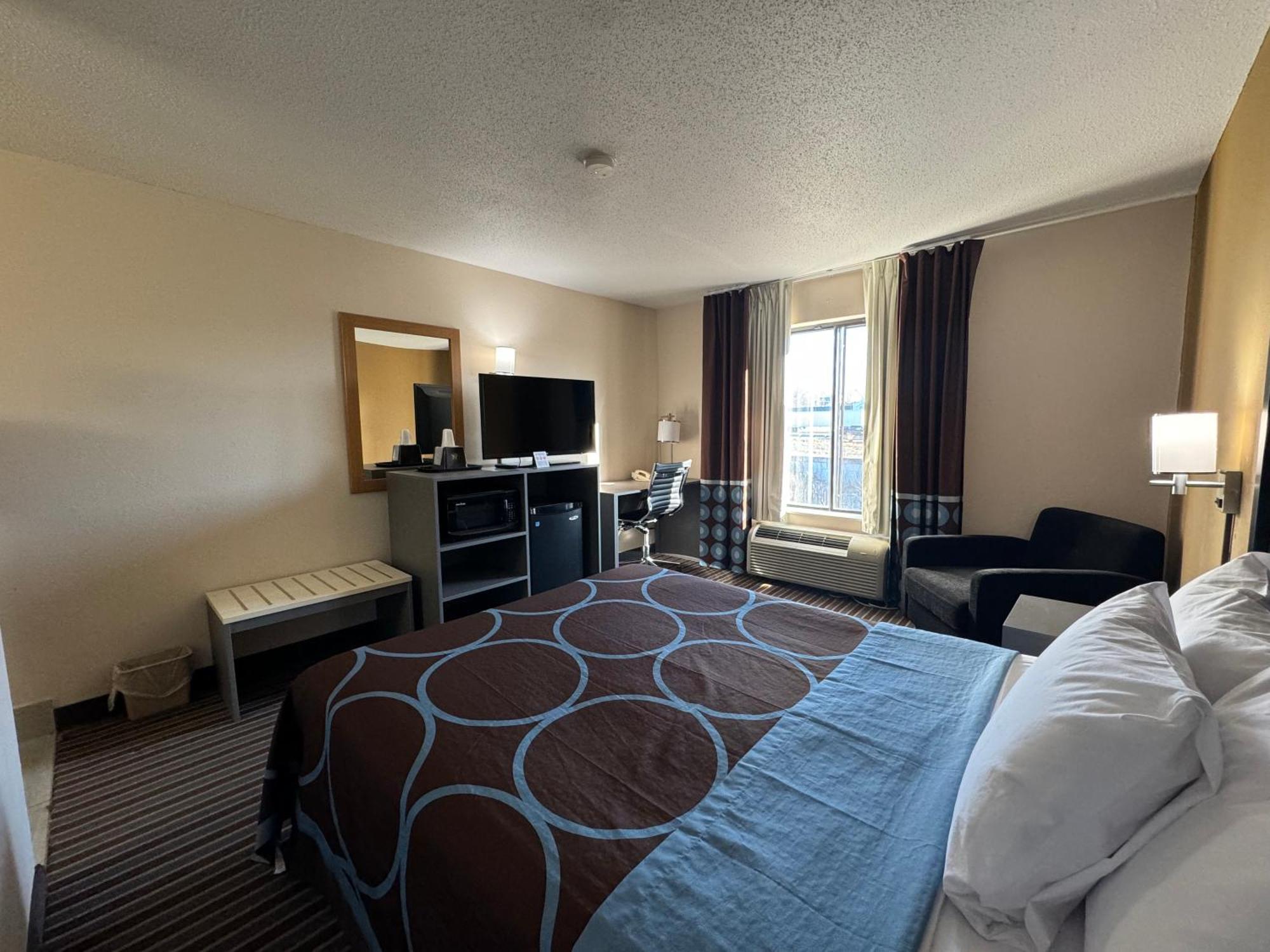 Super 8 By Wyndham Columbia Clark Lane Otel Dış mekan fotoğraf